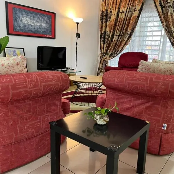 FNF Lakeville Seri Iskandar Homestay, Seri Iskandar, Perak., hotel v destinaci Seri Iskandar