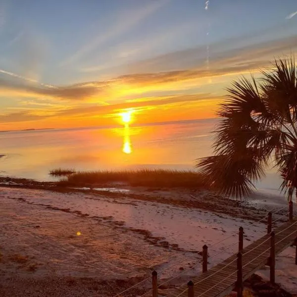 Lagniappe - a little something extra on the Gulf, hotel di Big Blackjack Landing