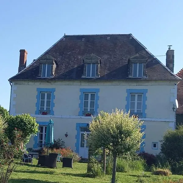 Maison Du Cheval, hotel in Saint-Priest-les-Fougères