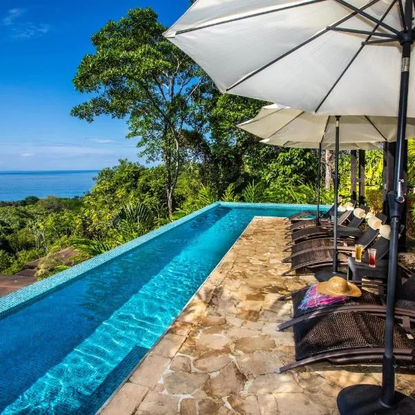 Tiki Villas Rainforest Lodge - Adults Only, hotel v destinaci Uvita