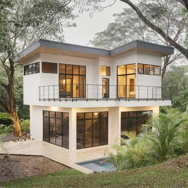 Casa Arcilla NEW LISTING, hotel v destinaci Nosara