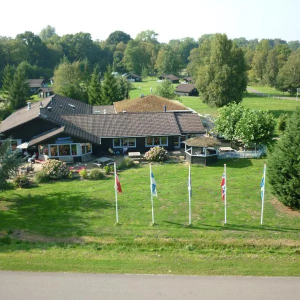 Scandinavisch dorp, hotel en Eelderwolde