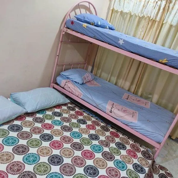 Mai KKB Homestay in Kuala Kubu Bharu Taman Juta, hótel í Kuala Kubu Baharu