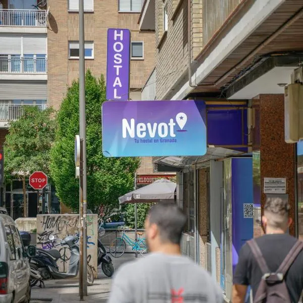 Hostal Nevot, hotel in Granada