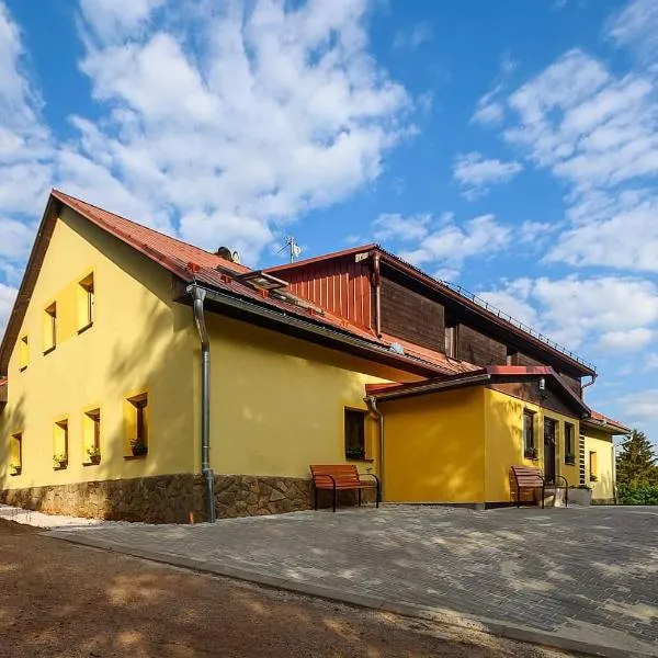 Chalupa Křenov 62, hotel in Bernartice