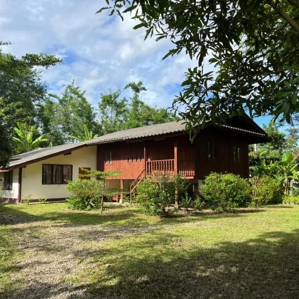 Brown House Chiangdao – hotel w mieście Chiang Dao