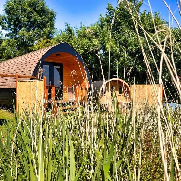 Pod Hotelkamer aan het water, hotel v destinaci Dokkum