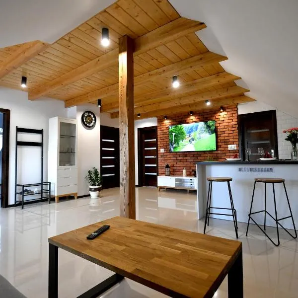 Apartament u Joli, hotel in Miejsce