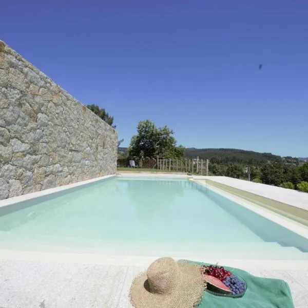 Casas Viriatus - Turismo Rural, hotel em Paredes de Coura