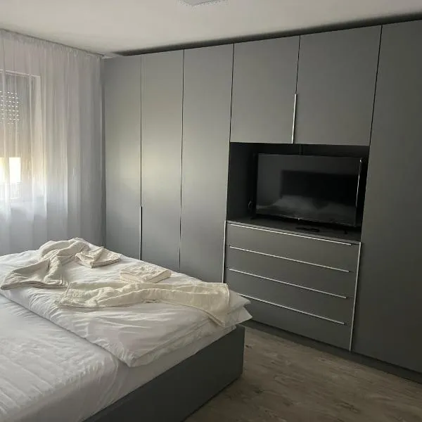 Apartament 5ive, hotel em Tăşnad