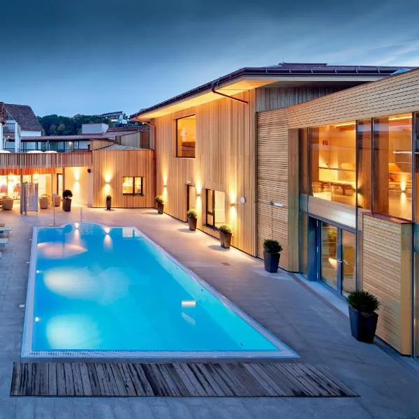 Ayurveda Resort MANDIRA, hotel in Bad Waltersdorf