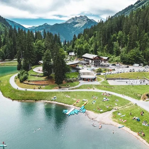 Hotel Du Lac – hotel w mieście Montriond