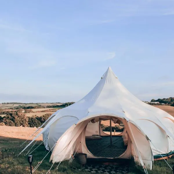 Immaculate Bell Tent Retreat North Devon, hotel v destinaci Bideford