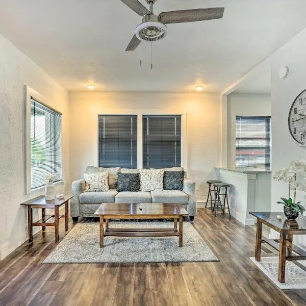 Charming and Quaint El Paso House with Backyard!, hotel v destinaci El Paso