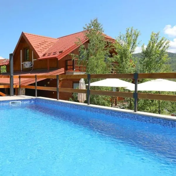 House Breza, hotel en Kuterevo
