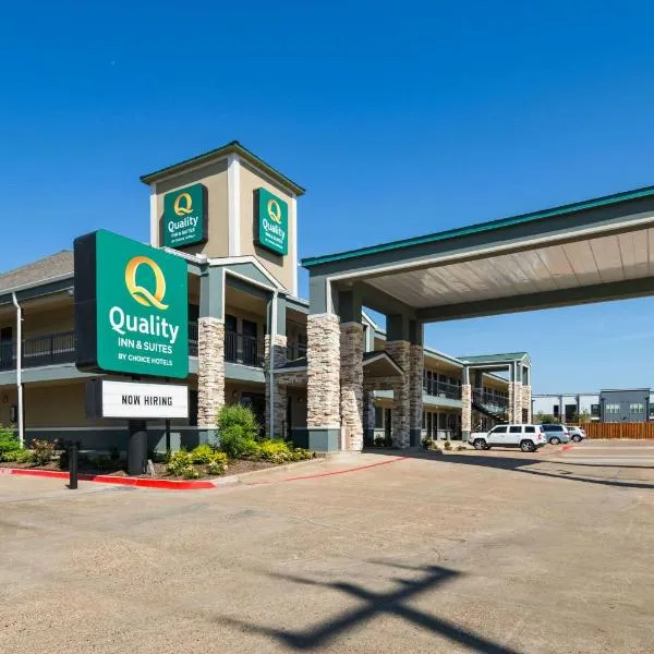 Quality Inn & Suites Garland - East Dallas, hotel v destinaci Garland