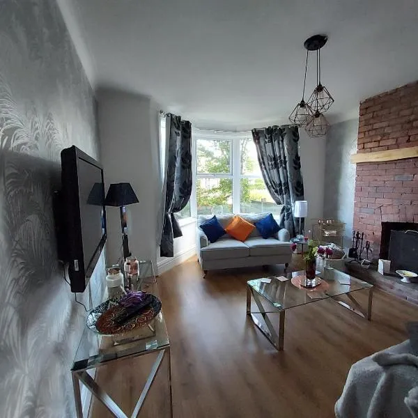 2 bed apartment 5min from sea in bare Morecombe, hotel in Morecambe