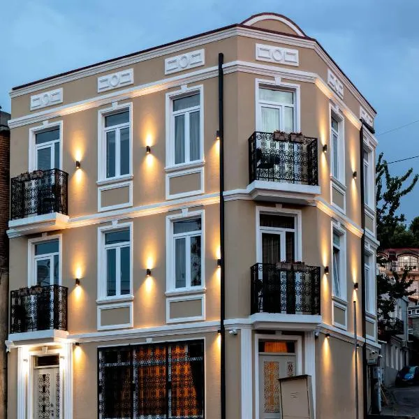 6 Unique Apartments, hotel in Tbilisi City