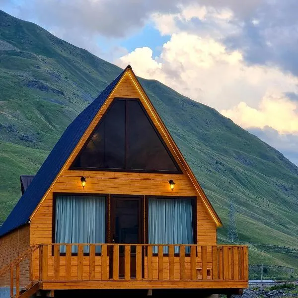 Mountain hut in Kazbegi, hotel in Kanobi