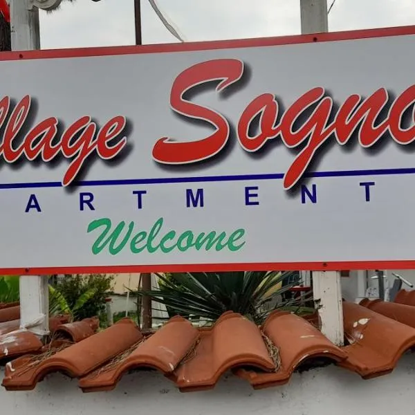 Village SOGNO, hotell i Massa