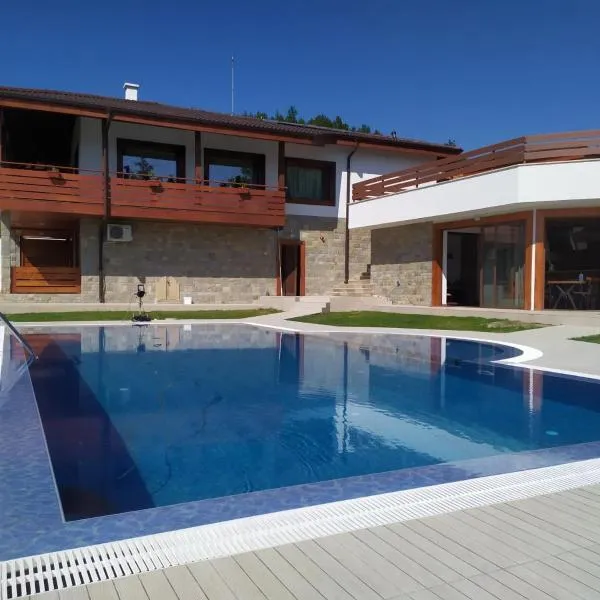 Вила БОЛЯРКА - РЕЛАКС, hotel v destinaci Glavatarci