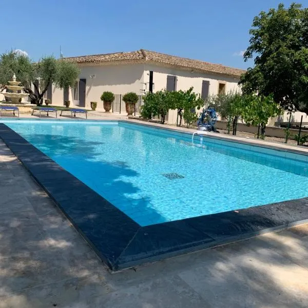 Mas ESTEVE entre mer et Cévennes, hotel u gradu Aigremont