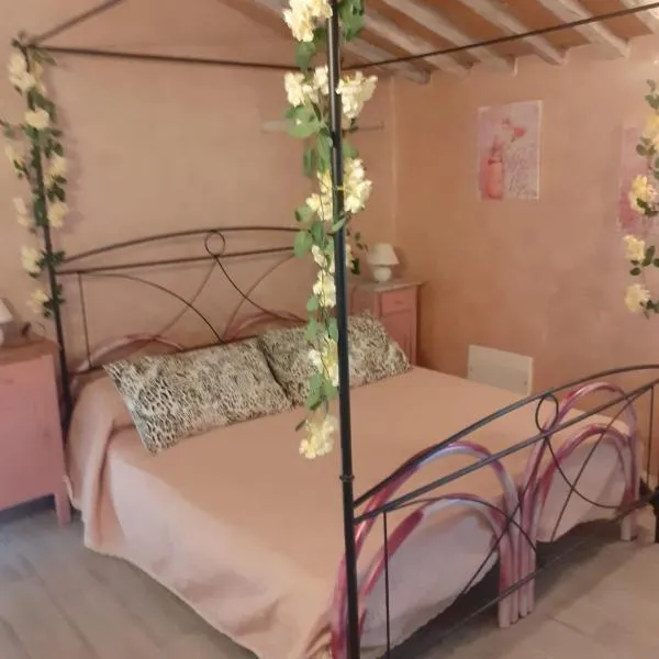 Splendido rustico shabby, hotel v destinaci Capannori
