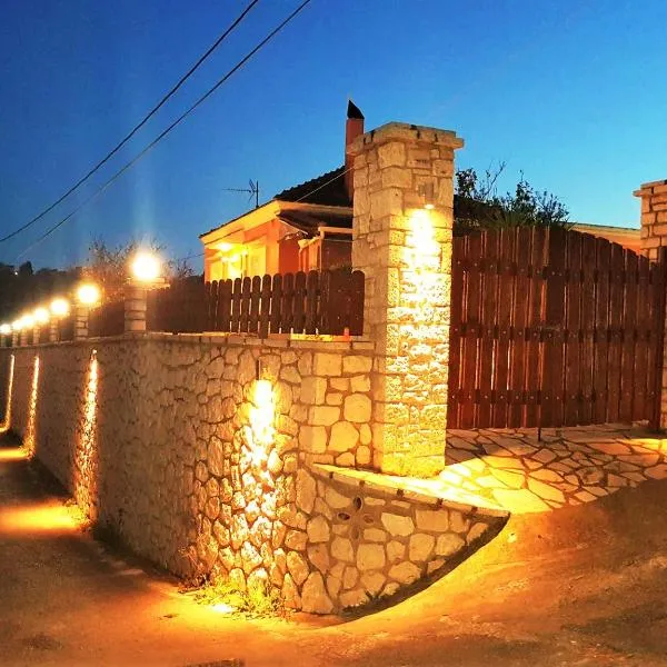 Casa di Helena Luxury villa Corfu, hotel in Antipernoí