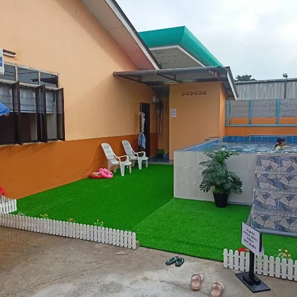 NS Homestay Private Pool, hotel in Kampong Chabir