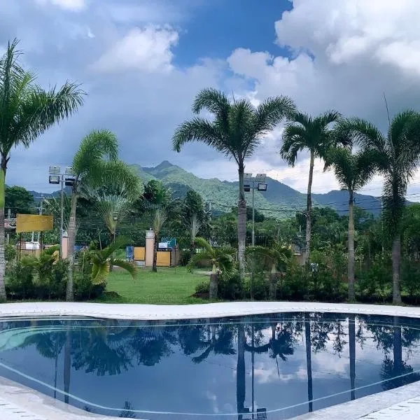 3 Peaks Resort & Boutique Hotel, hotel em San Pablo