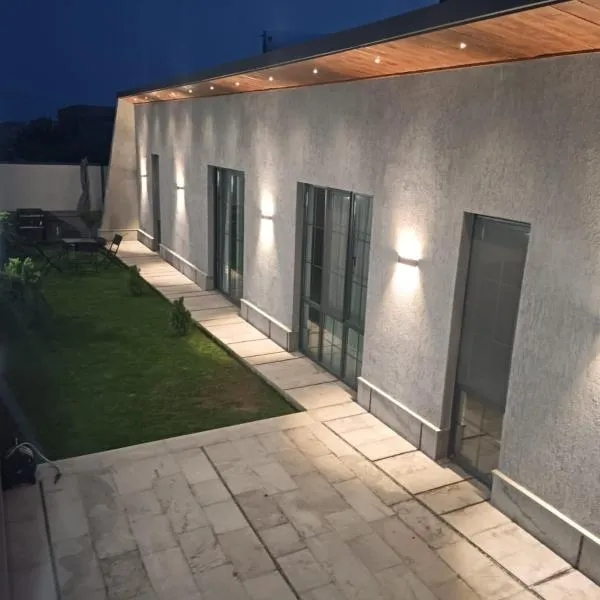 Grey House, hotel in Yerevan