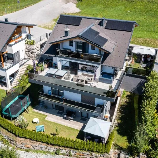 Fischis Alpen Appartements, hotel in Flachau