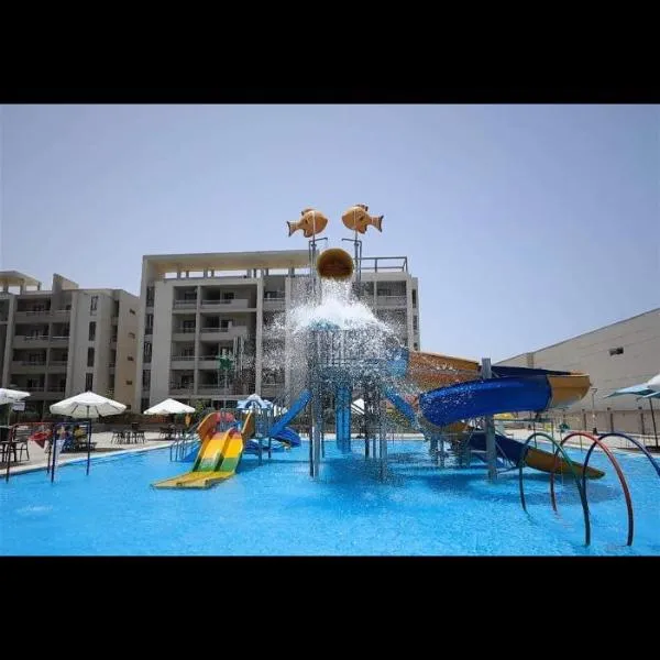 صيف في جراند هيلز الساحل الشمالي, hotel Al Ḩammām városában