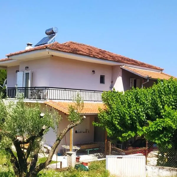 Anesis Home., viešbutis mieste Ellinókastron