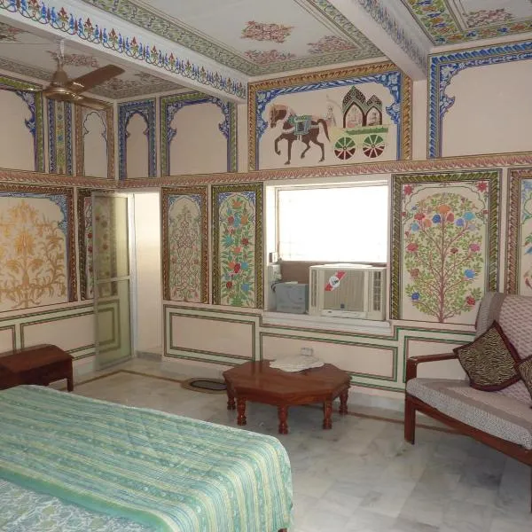 Tourist Pension, hotel in Lachhmangarh Sīkar