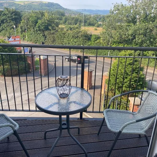 Hastings Apartments Extra Large Self Catering Apt Tourism Certified Free Parking WiFi, hotel in Belfast