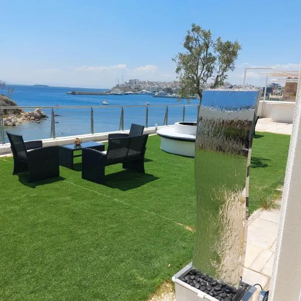 BEDWAVE Seaside Mansion, hotel v destinaci Piraeus