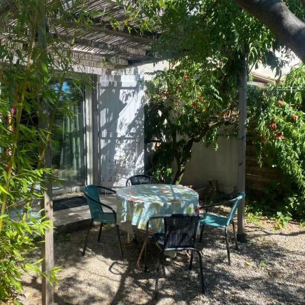 Le Séville 20mn des plages climatisé, hotel v destinaci Béziers
