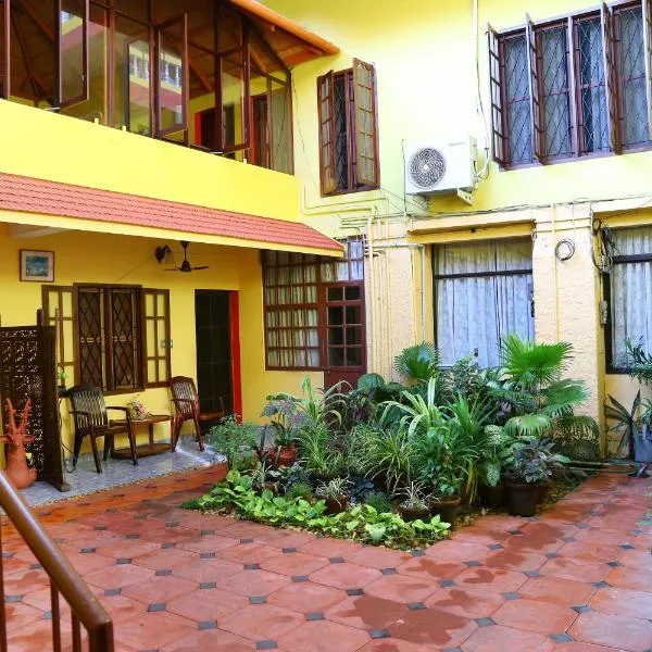 Chiramel Residency, hotel in Kochi