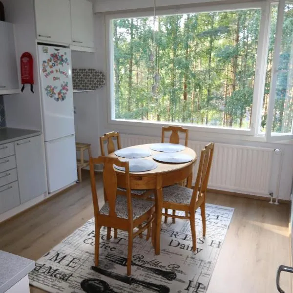 1-Bedroom Apartment with Sauna, hotel i Heinola