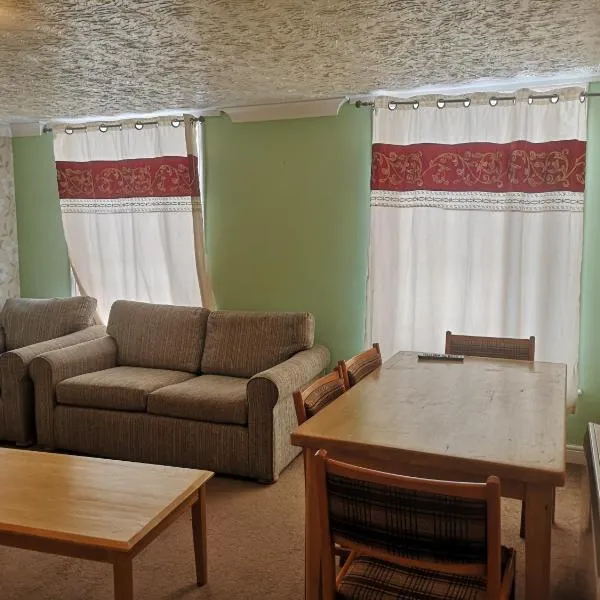 Spacious Entire Flat,1D, Hotel in Stokesby