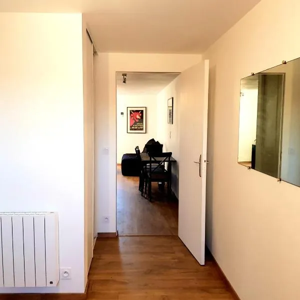 Appartement dans le bourg du Guildo - Saint-Cast, ξενοδοχείο σε Saint-Cast-le-Guildo