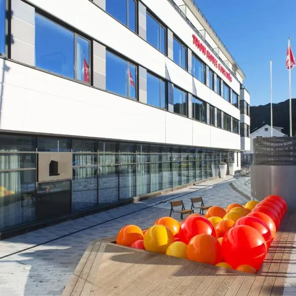 Thon Hotel Fosnavåg, hotell sihtkohas Fosnavåg