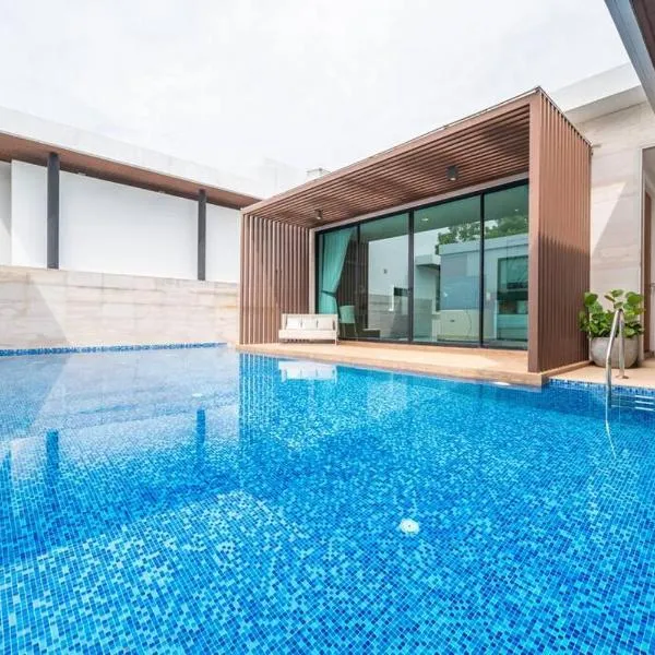 Mövenpick Pool Villa4BR-PrivatePool(SHA CERTIFIED), hotel v destinaci Na Jomtien