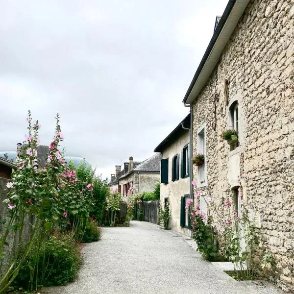 TRAVERSIÈRE，Bedous的飯店