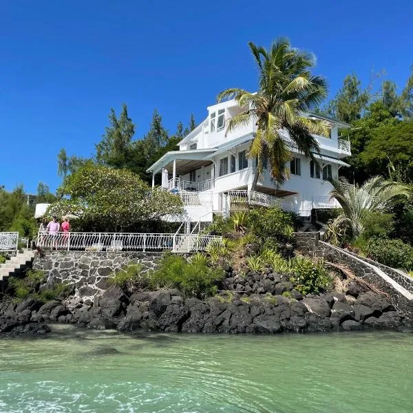 BEACH VILLA ROCCA, hotel in Grande Gaube