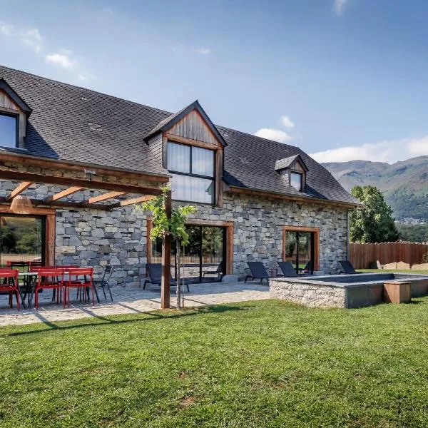 Pyrénées Prestige - Villas d'exceptions et hébergements insolites, hotel v destinaci Argelès-Gazost