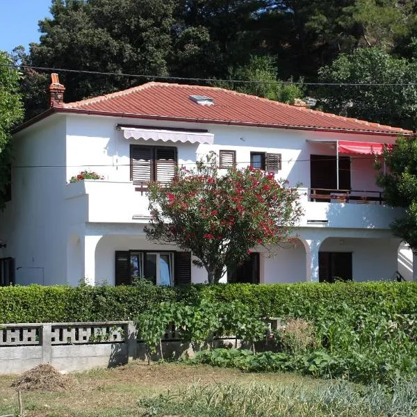 Apartments by the sea Supetarska Draga - Donja, Rab - 5030, hotel v destinaci Supetarska Draga
