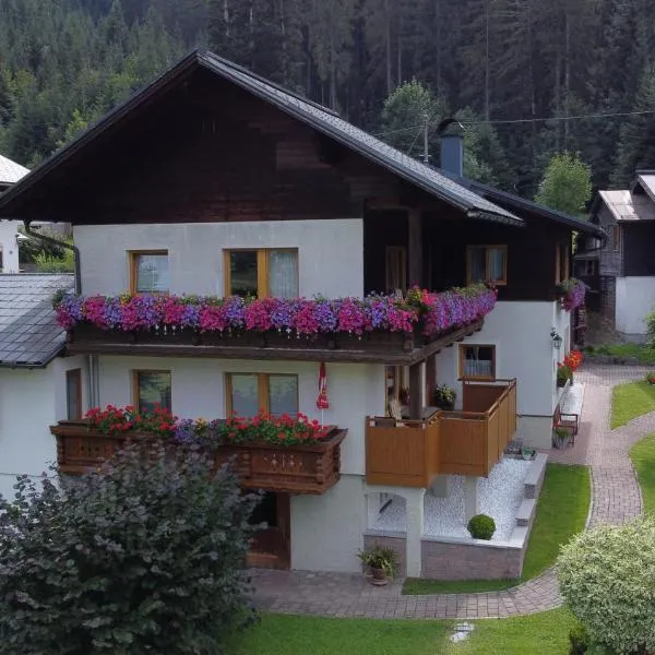 Andrea Schmaranzer - Privatzimmer, hotel in Gosau