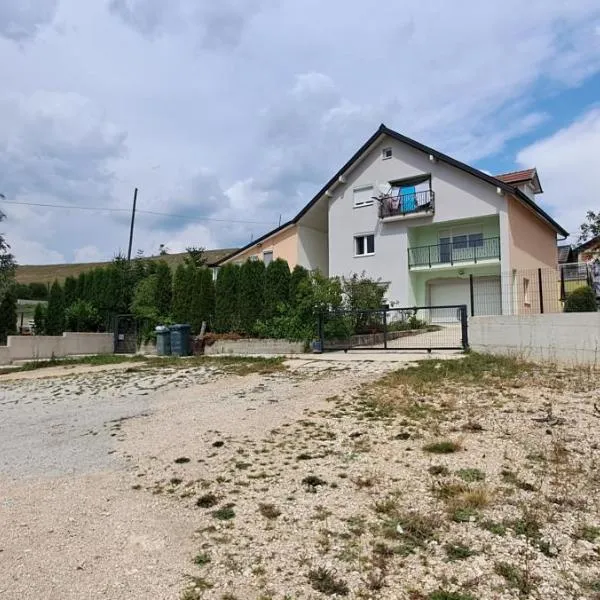 Apartman Šujica, hótel í Šujica